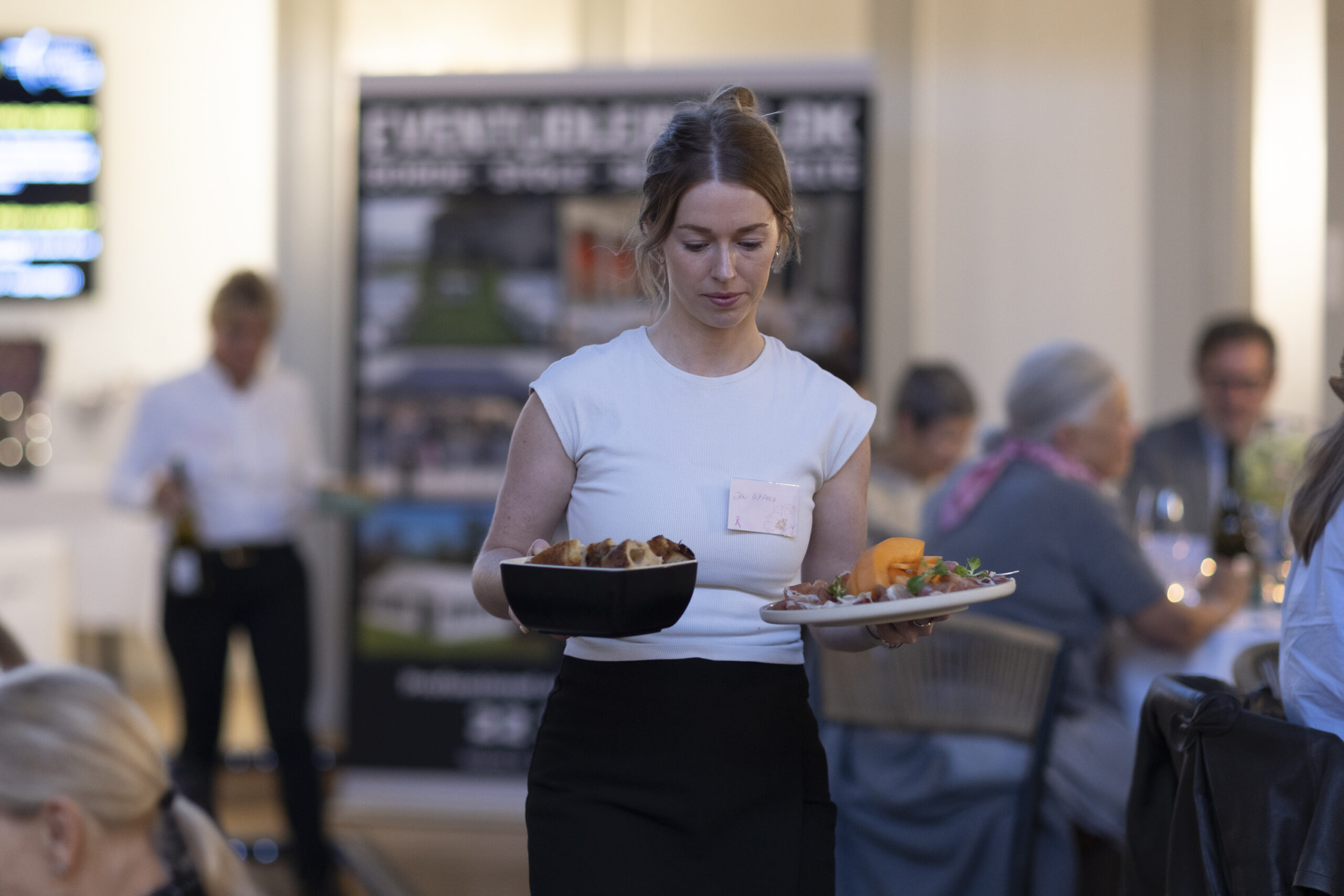 _O7A5220-MonicaBellSass